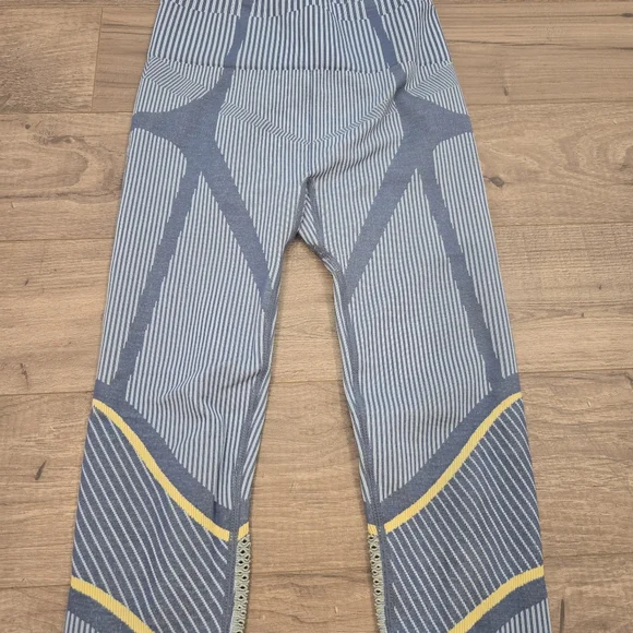 NWOT Fabletics Madeline Petsch Collection High Waisted Mesh Knees Size XS - Picture 8 of 16